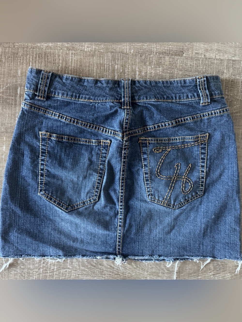 Tommy Hilfiger Denim Mini Skirt | Y2K Blue Jean Skirt with Embroidered Logo Pock